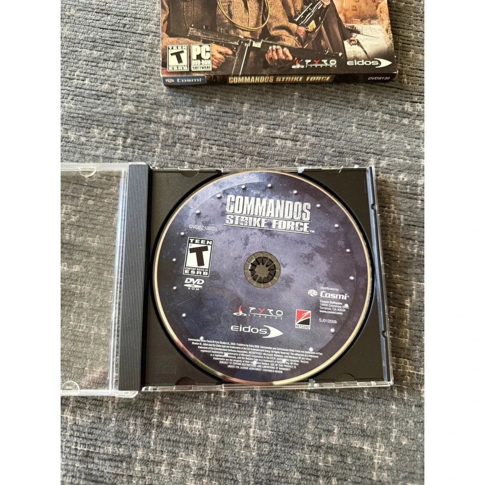 Commandos Strike Force PC DVD-ROM 2006 WWII Shooter